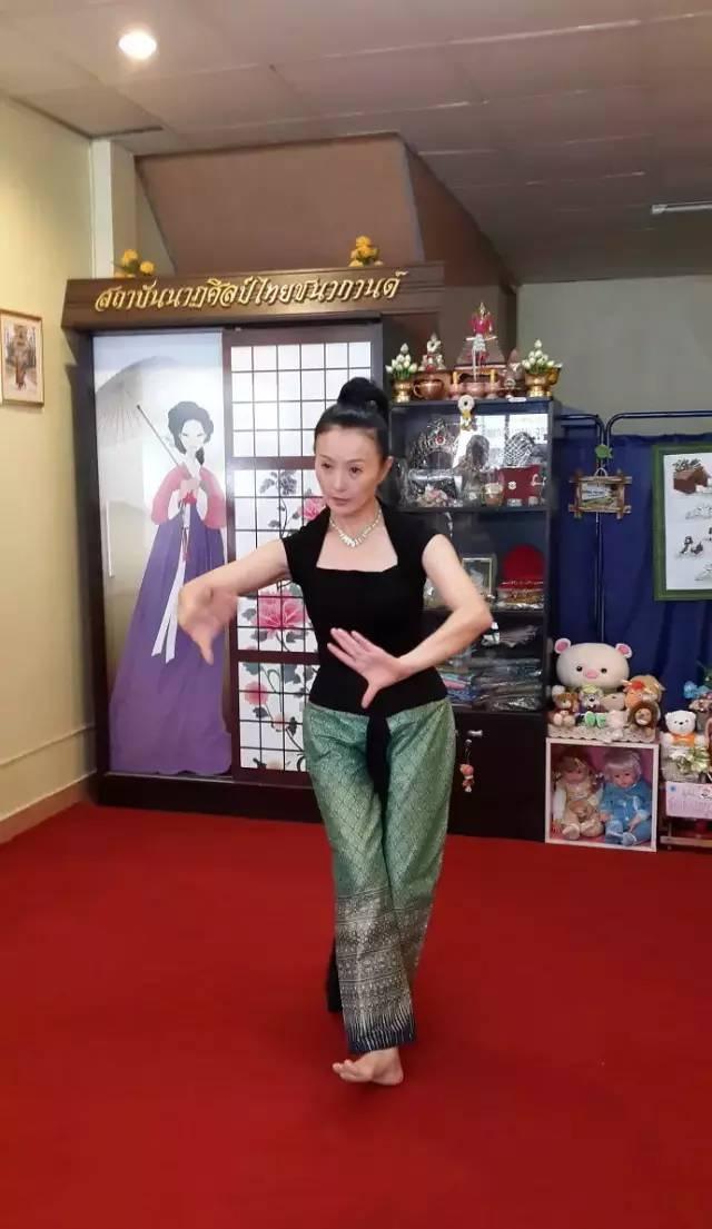 54岁"打女"李赛凤:一代侠女辉煌不再,二婚嫁富商被弃今单身_罗启仁