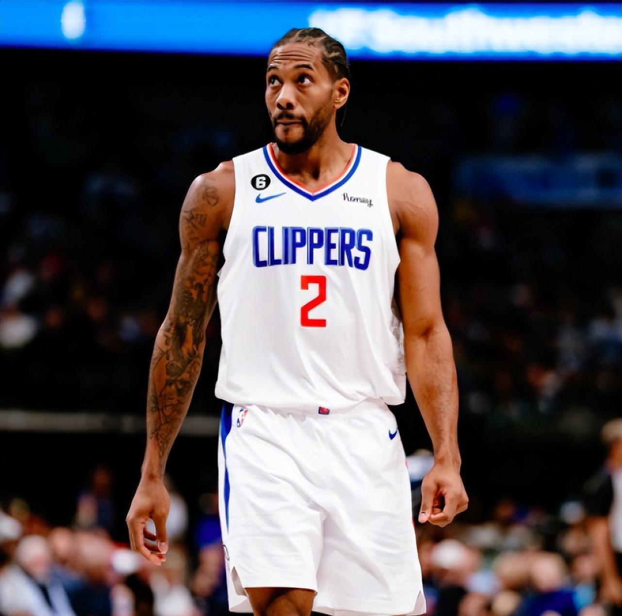 美国记者马特摩尔透露,伦纳德向快船管理层明确表示,如果球队加强控卫