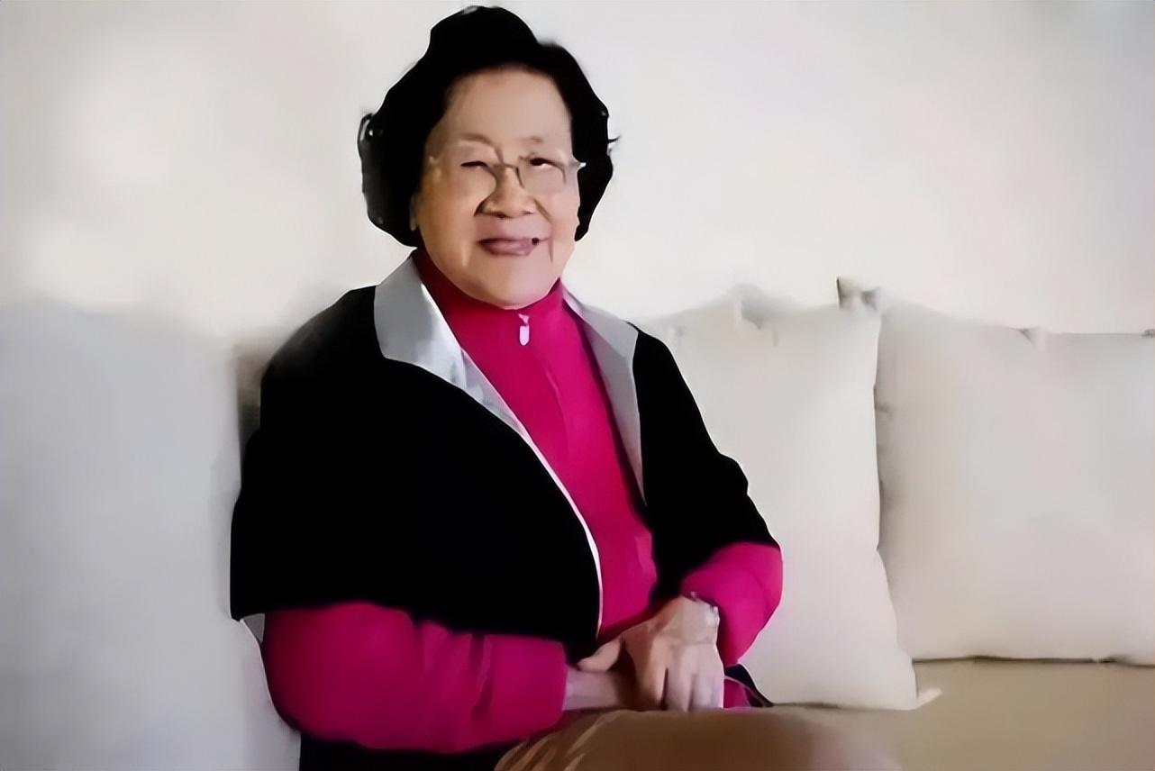 国医大师陈彤云,102岁皮肤仍红润无斑,她的养生驻颜秘术送给你_陈老