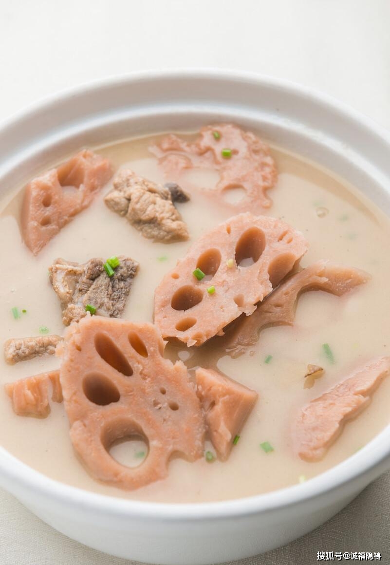 排骨炖藕汤的做法,怎么做简单又好吃?看完就知道了