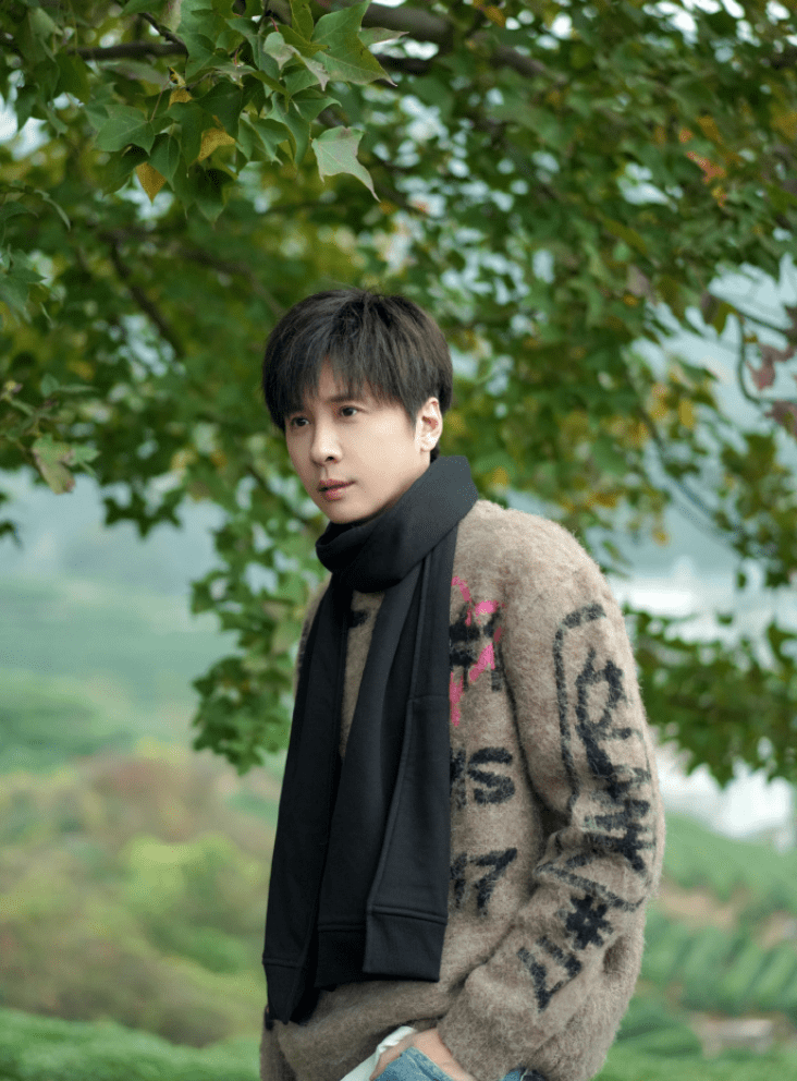 "石延枫"李智楠:17岁爆红,5年无戏可拍,他经历了什么?_作品_公司_一角