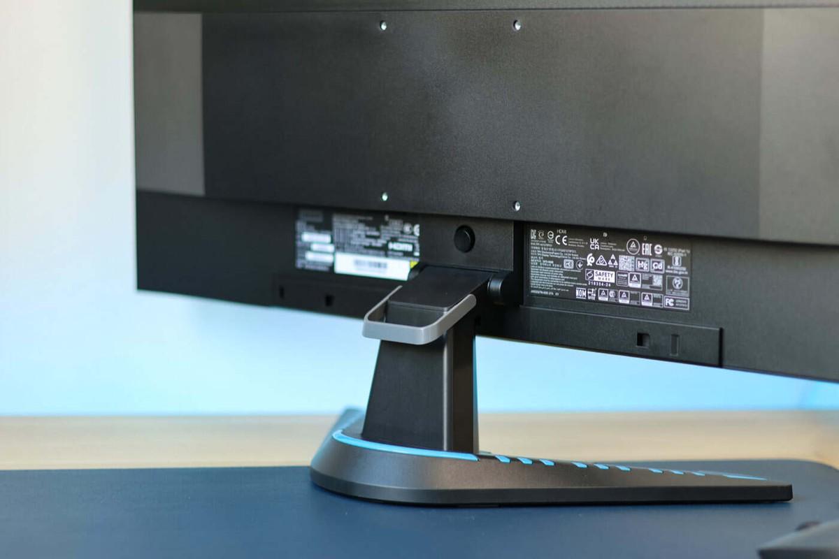 27英寸大屏幕+144Hz高刷,这款联想显示器绝对是游戏党的福音