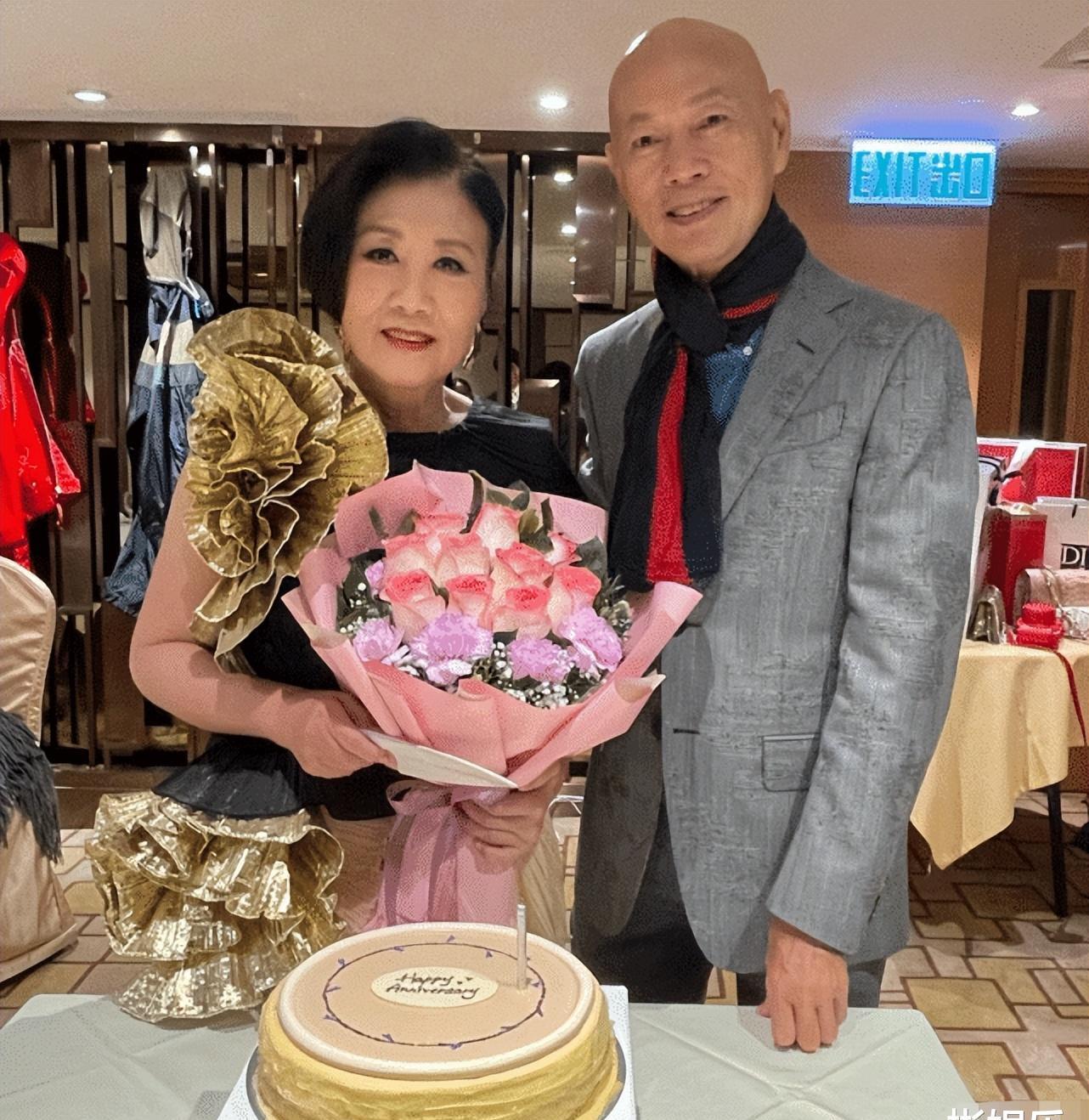 75岁汪明荃农历生日,收获香港政府颁发的金紫荆勋章_罗家英_妻子_年龄