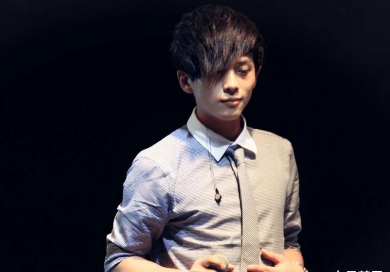 纯情男孩的快乐男声,爱唱爱跳爱演戏,武艺是否精通十八般武艺?