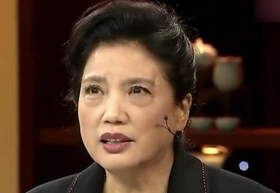 带出赵薇,黄晓明96明星班和其他好多明星的崔新琴老师,在提起黄渤的