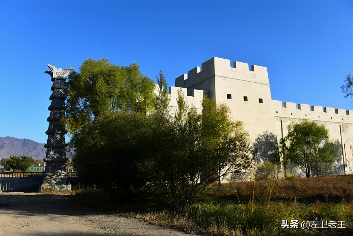 凉城县花木兰雕像,岱海旅游度假区实拍_葡萄园_大门_广场