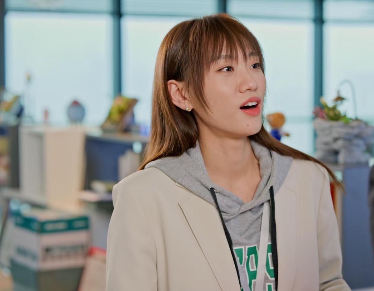 别骂她关系户了,《打开生活》闫妮女儿用实力证明,啥叫惊鸿一瞥_边亮