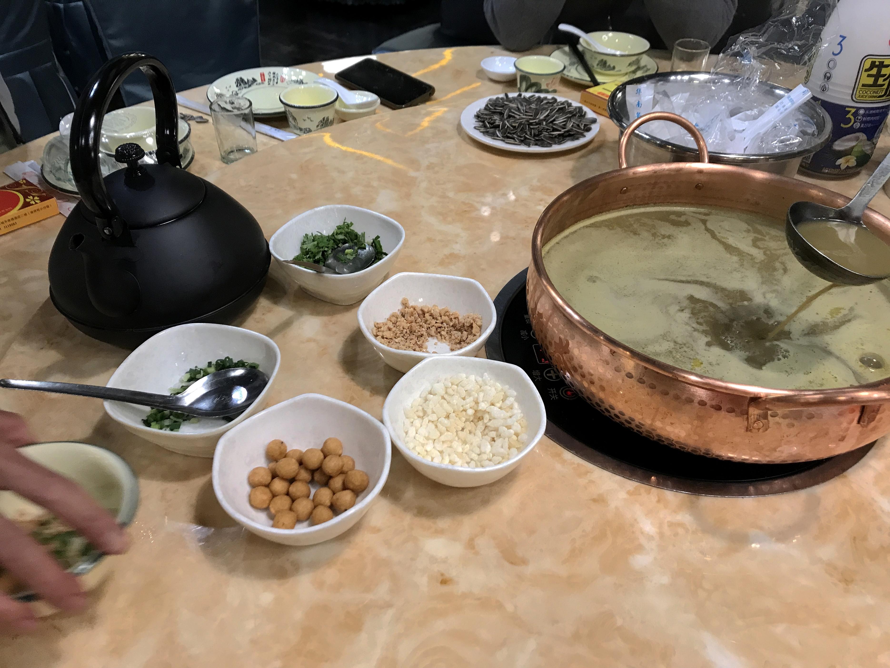 大东南酒楼品客家菜