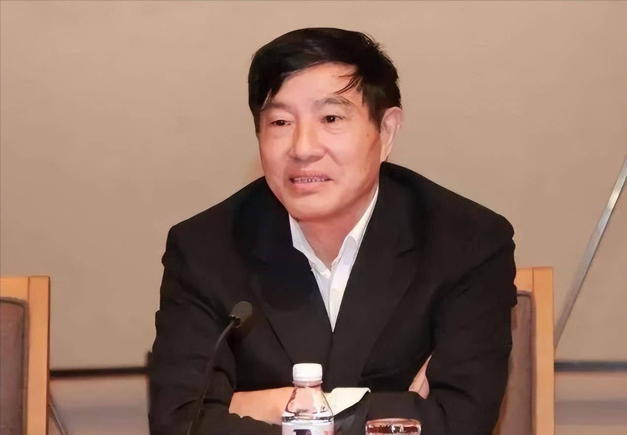 跌落的江阴"毛纺大王"陆克平:操弄股市牟利,如今被罚一蹶不振_乡镇