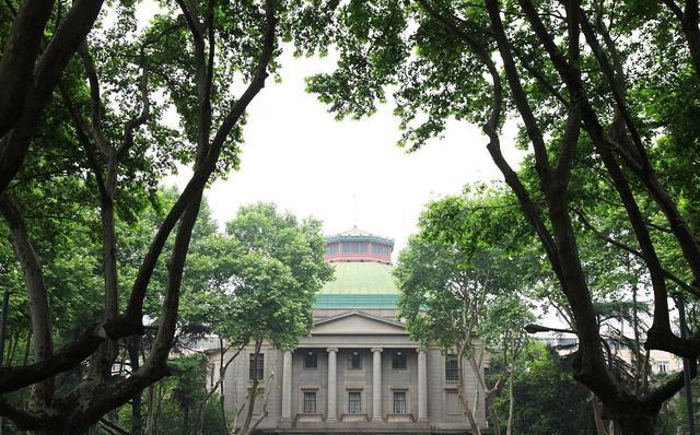 南京大学文理学院,和其他学校合并成为现在的南京大学工学院,和其他