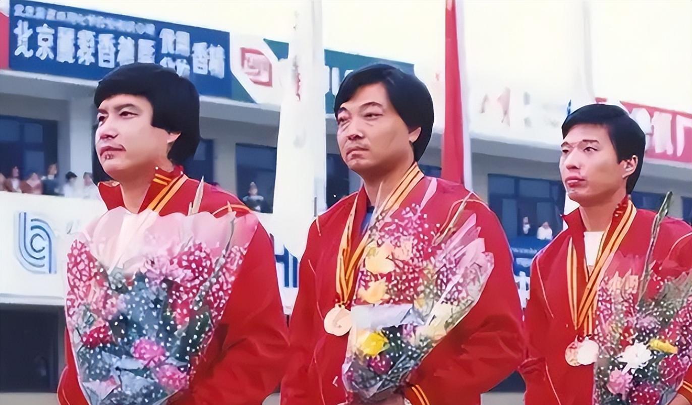 射击冠军许海峰:为国家夺金,却愧对妻儿一生,如今66岁面容憔悴_父亲