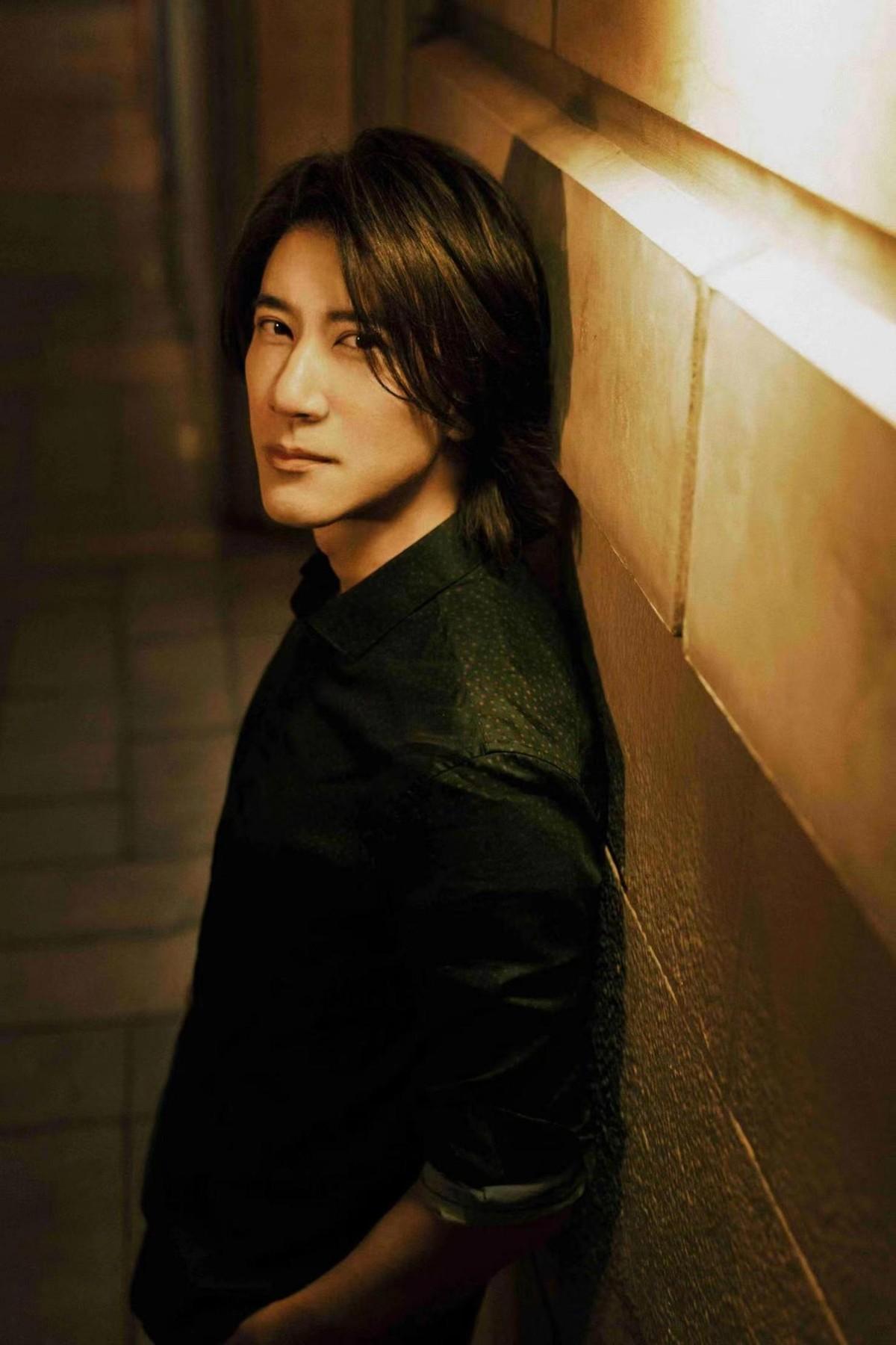 王力宏2023全新单曲《one 一个》live版全网发行_演唱会_传奇_一个人