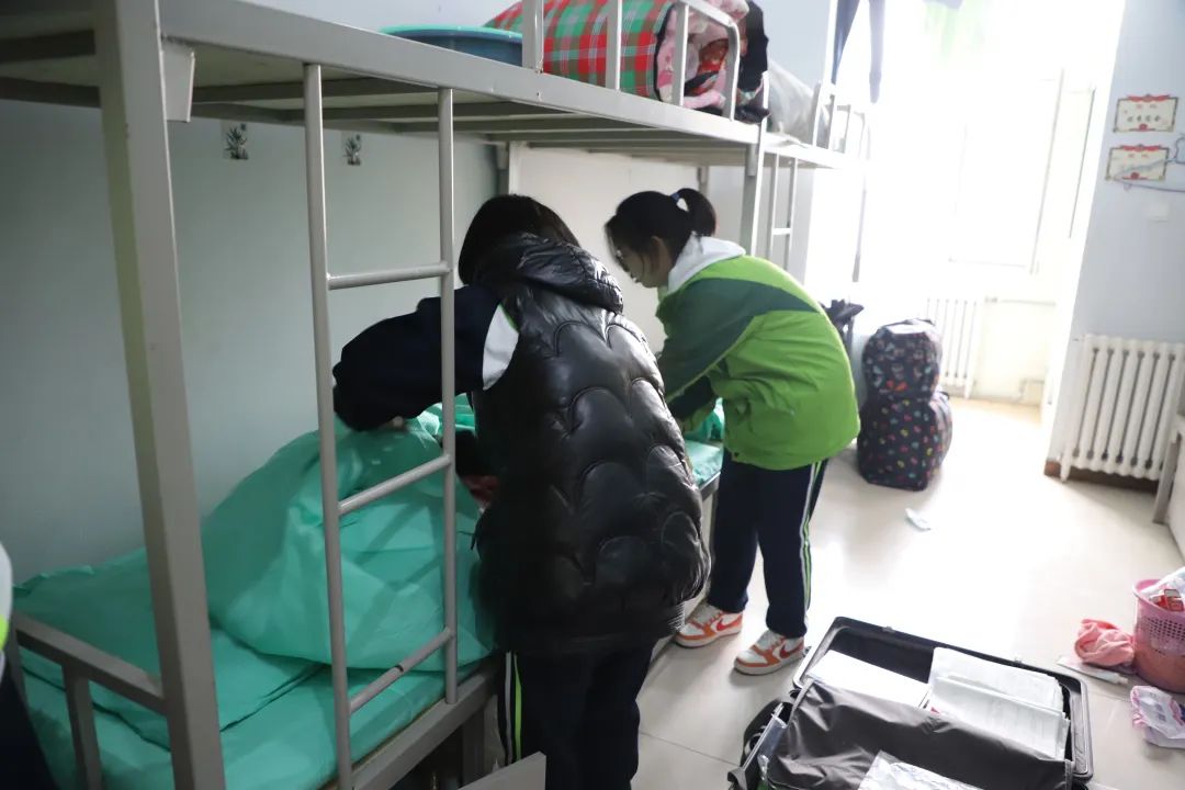 衡水武邑宏达开学啦!_实验_校园_宿舍