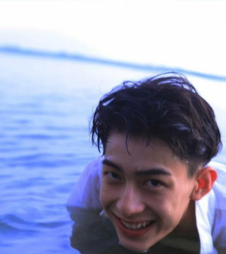 嘉尚老板是97年的,一次挂门14科,仍不忘声援任世豪,肖凯中_哈士奇