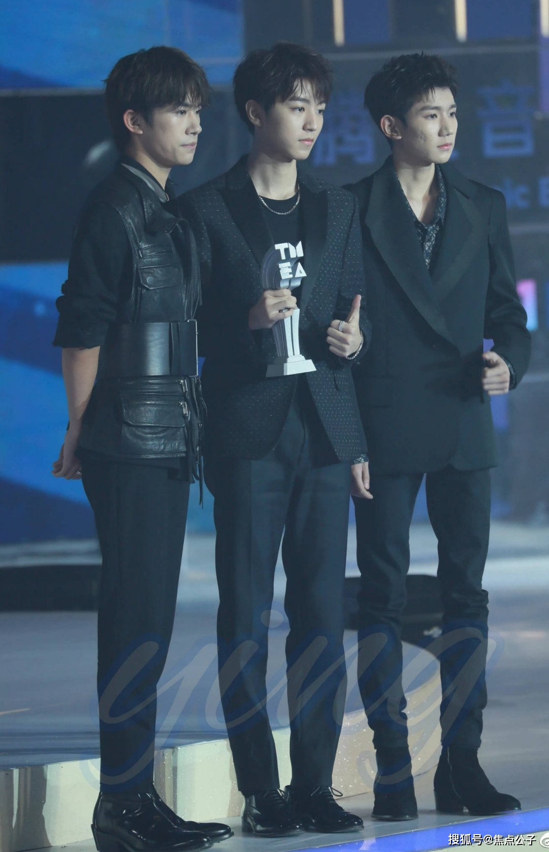 tfboys十周年演唱会消息公开,半年后的酒店全售罄了_李飞_大战_门票