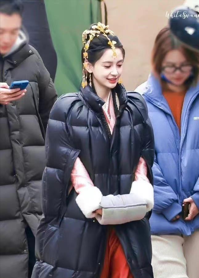 angelababy《相思令》路透照释出,网友大喊:等不及,好喜欢他_威龙