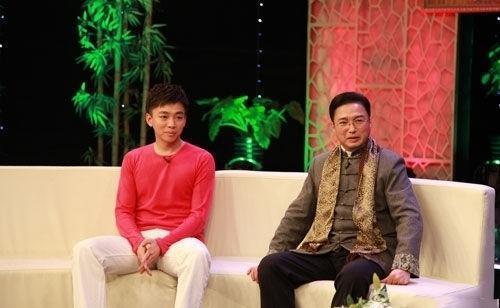 京剧大师谭富英天津失误自己认栽,"纪谭"失误谭家父子极力遮羞_谭正岩