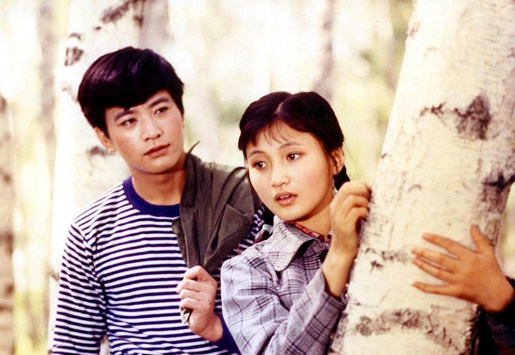 感动无数人的电影《我们的田野》,周里京主演,有演员曾皈依佛门_谢飞
