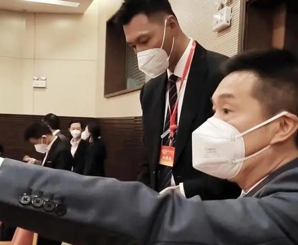 就任!恭喜易建联,杨帅摊牌,中国男篮12人大名单基本敲定_搜狐网