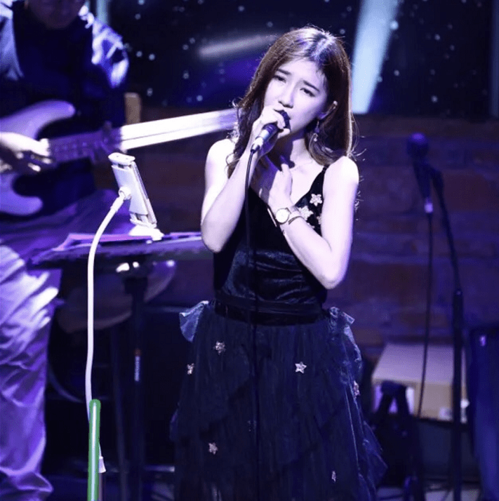 歌手黄小幺加入陌陌平台,《中国好声音》广州区决赛现场开播