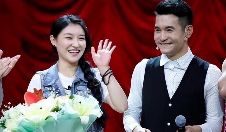 文松:娇妻刘美钰颜值不低,喜剧演员转型当导演,还是高估了自己_东北