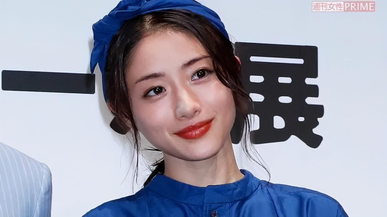 石原里美老公正面照曝光!就这样还"一般男性"?_年收_公司_日元