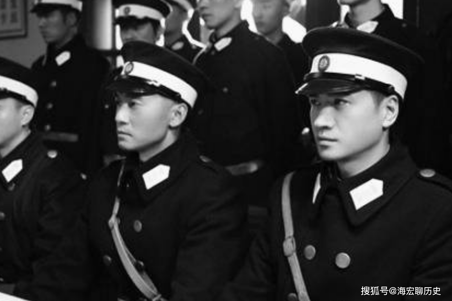 1944年,八路独立团副政委化装成煤老板,深入虎穴,结果怎样?_白沙镇_杨新志_抗日