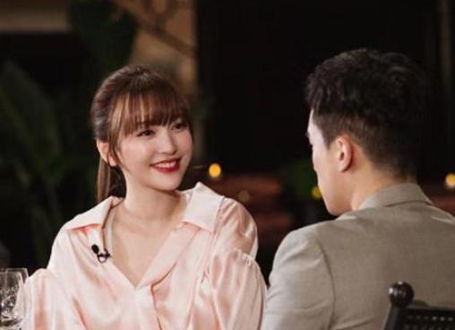 被郝蕾点评演技:不爽和愤怒,不喜欢被别人攻击人格_表演_金子涵_角色