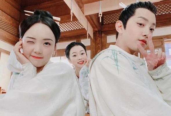 吕小雨除了《时光与你都很甜》,还和王一博合作过,和好友是cp_林星辰