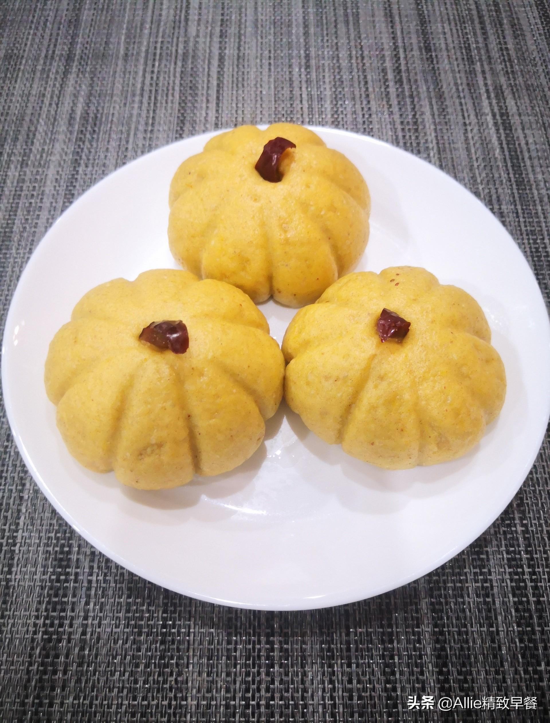 南瓜别煮着吃了,教您做南瓜包,金黄诱人像极了南瓜,好看又好吃_营养