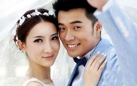 陈赫前妻在男友视角下真美,泳装秀大秀好身材,凹凸有致性感极了_许婧