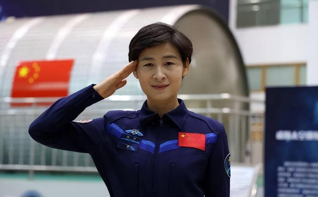 中国第一位女航天员刘洋结婚8年没有孩子,远征前她留给丈夫的2句遗言