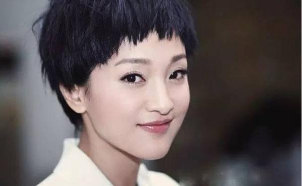 剪"狗啃刘海"的明星:千玺帅气,杨洋干练,雷佳音不太适合!