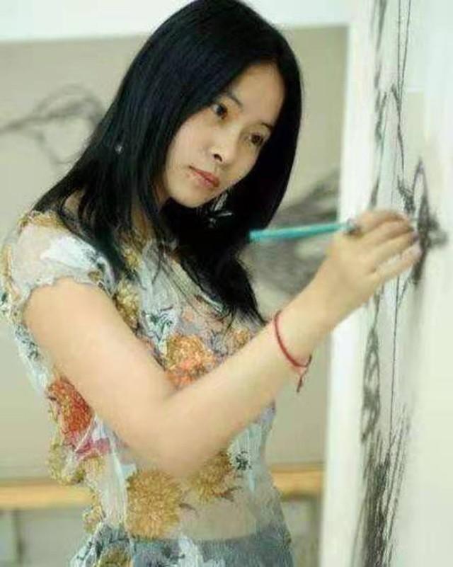 作家赵波和姜文,高晓松谈恋爱,曾为男人自杀,今51岁仍相信爱情_吴亮