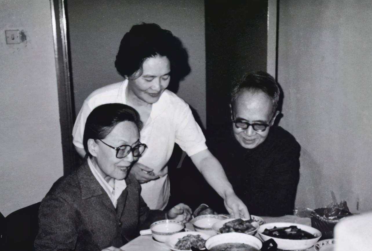 癌病恶化不敢告诉妈妈,59岁去世一生两婚无后_杨绛之_父母_王德一