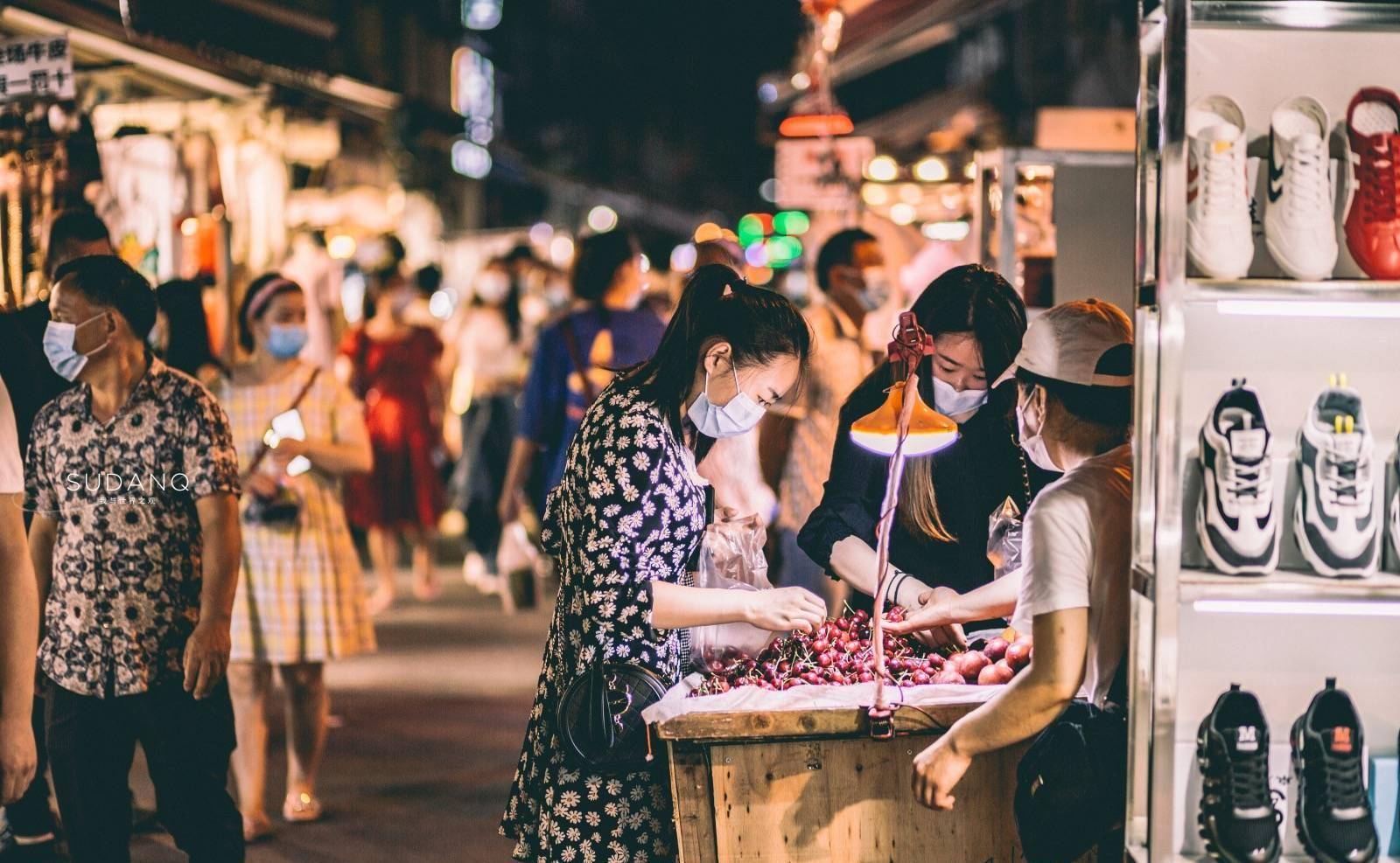 武汉保成路夜市图片