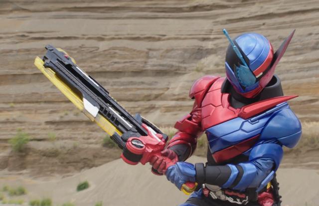 假面骑士:连续三年被强化到最强的基础形态圣刃最终可能要换剑_腰带