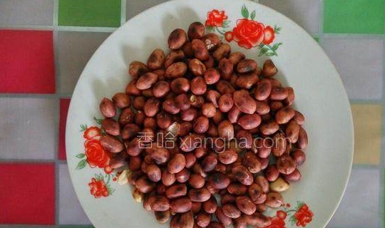 在家里就能做的牛扎糖，过年用它来待客，又喜庆又有面儿(图7)
