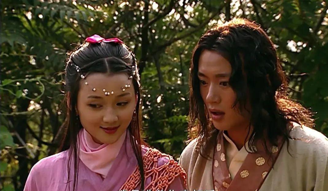 而过的龙套演员,以为是群众,其实是当年的顶流明星_吴健_侠客行_高二