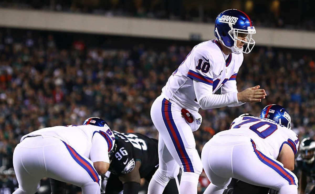 《nfl橄榄球》:纽约巨人队·奥利弗1号位_体育场_团队_首席