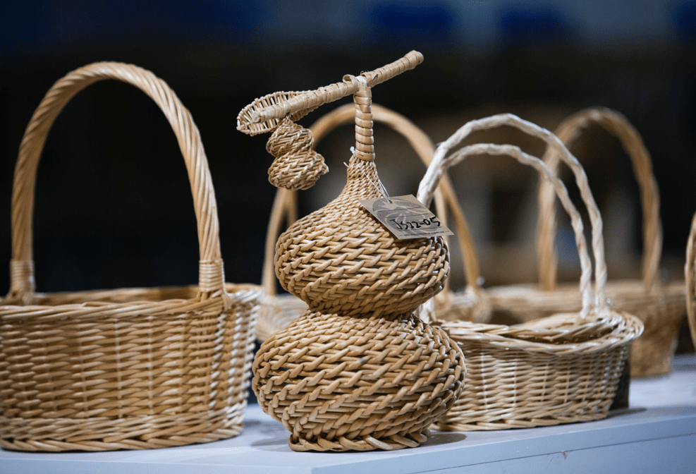 品游沂蒙 | 手造热 非遗香 临沂文旅产业亮点不断_竹简_直播_产品