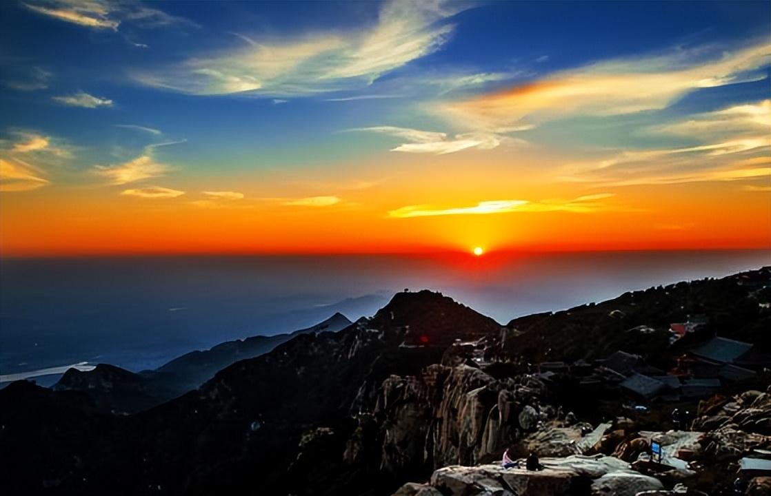 去泰山旅行,住山顶一晚要花多少钱?