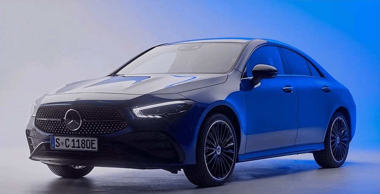 2023年发布！全新奔驰CLA无伪谍照曝光_搜狐汽车_搜狐网