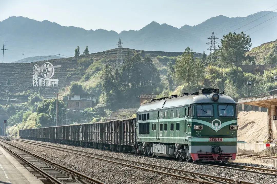 铁影|穿越丘陵的艰险路-漳泉铁路运转记_漳平_泉州_列车