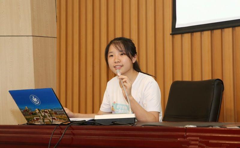 衡中学霸李曼茜学渣到高考状元715分上清华她如何逆袭