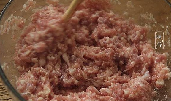 这么美味的四喜丸子，看着就很有食欲！你一顿能吃几个(图11)