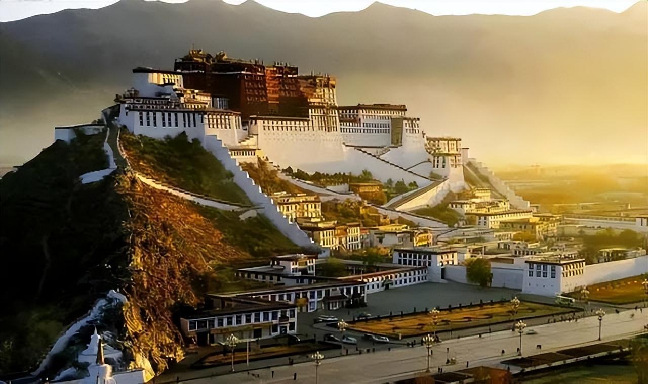 布达拉宫为何禁止拍照，神秘内部照被泄露，一切都充满着灵气！(图1)