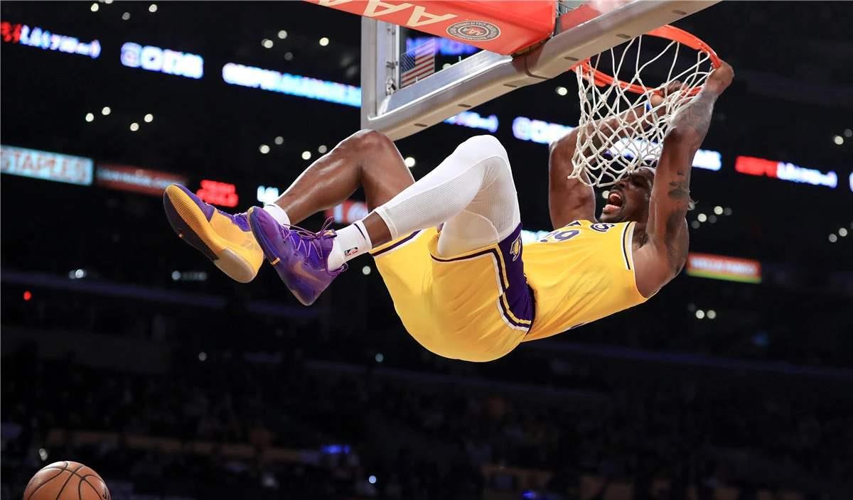 扣篮大赛被詹姆斯毁了?全美第一詹黑又引争议,真是这样吗?