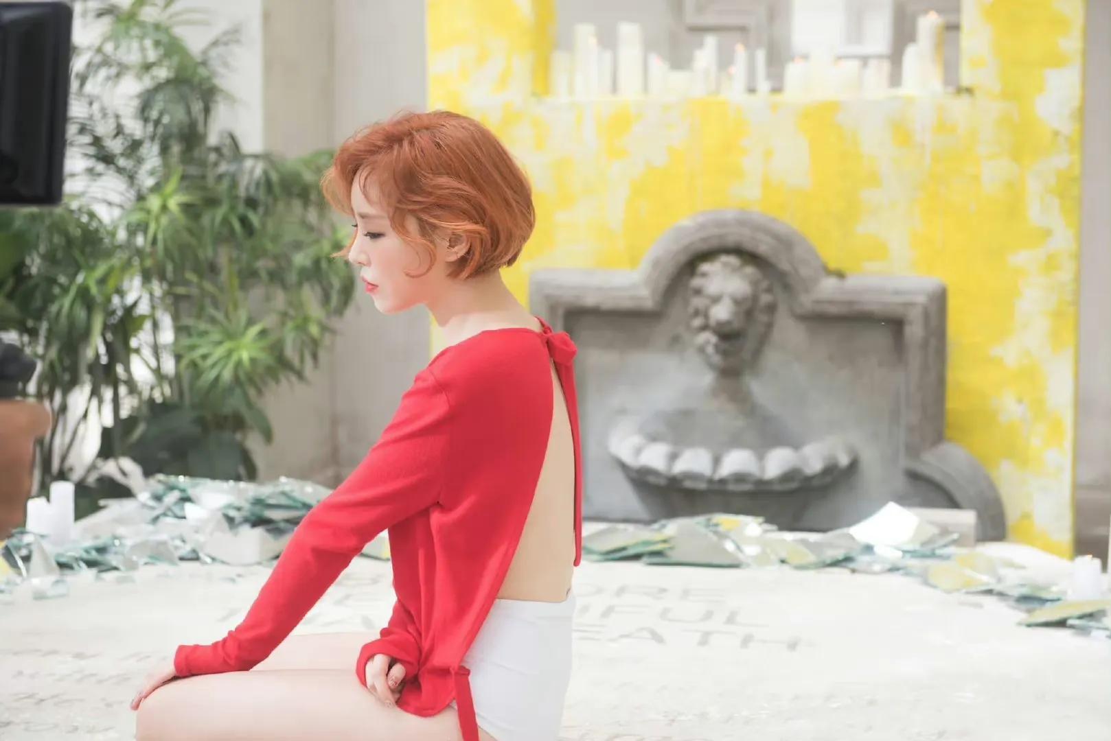 而孙佳仁就没有那么幸运了,复出基本遥遥无期,只能