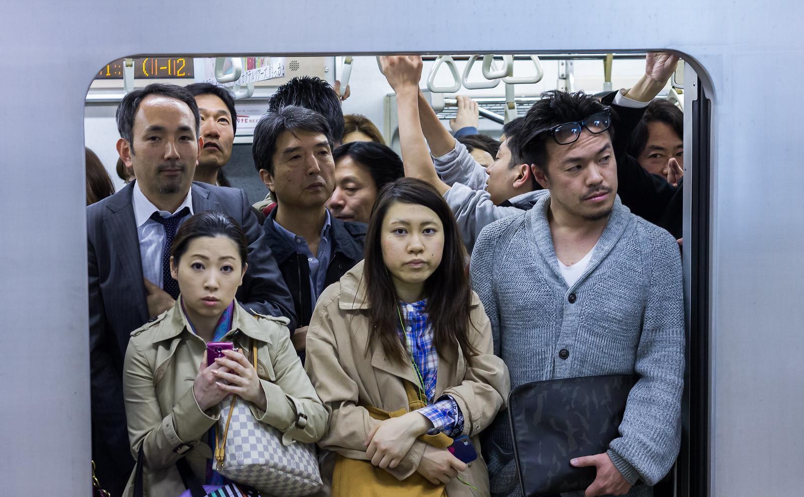 坐过地铁的人都知道,很多时候地铁是非常拥挤的,尤其是早晚高峰期